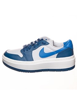 Air Jordan Skórzane sneakersy &quot;1 Elevate Low&apos;&apos; w kolorze biało-niebieskim ze sklepu Limango Polska w kategorii Buty sportowe damskie - zdjęcie 179388229