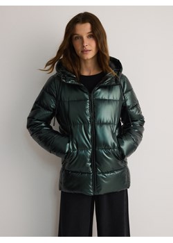 Reserved - Pikowana kurtka z kapturem - zielony ze sklepu Reserved w kategorii Kurtki damskie - zdjęcie 179391615