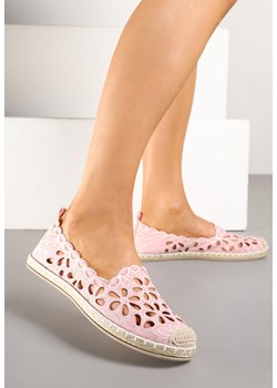 Różowe Espadryle z Ażurowymi Wycięciami Merindrela ze sklepu born2be.pl w kategorii Espadryle damskie - zdjęcie 179399129
