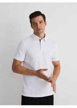 Reserved - Koszulka polo regular z haftem - biały ze sklepu Reserved w kategorii T-shirty męskie - zdjęcie 179401717