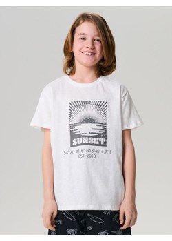 Sinsay - Koszulka z nadrukiem - kremowy ze sklepu Sinsay w kategorii T-shirty chłopięce - zdjęcie 179432249