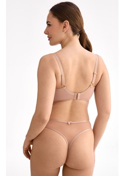 Stringi damskie koronkowe beżowe Rina C200, Kolor beżowy, Rozmiar L, Ewa Bien - id: 199681 - marki Intymna - 179437135 Stringi damskie koronkowe beżowe Rina C200, Kolor beżowy, Rozmiar L, Ewa Bien ze sklepu Intymna w kategorii Majtki damskie - zdjęcie 179437135