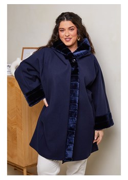 Curvy Lady Płaszcz zimowy w kolorze granatowym ze sklepu Limango Polska w kategorii Kurtki damskie - zdjęcie 179472048