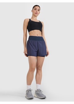 Damskie spodenki do biegania 4F 4FWSS25TFSHF0882 - granatowe ze sklepu Sportstylestory.com w kategorii Szorty - zdjęcie 179485158