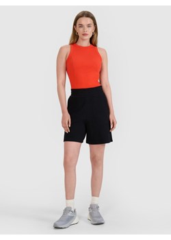 Damskie spodenki dresowe 4F 4FRSS25TSHOF727 - czarne ze sklepu Sportstylestory.com w kategorii Szorty - zdjęcie 179485605