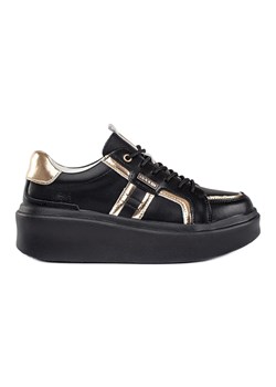 Skórzane czarne sneakersy na platformie ze sklepu ButyModne.pl w kategorii Buty sportowe damskie - zdjęcie 179486247