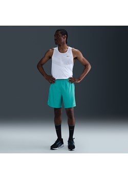 Męskie spodenki do biegania 2 w 1 Dri-FIT Nike Challenger 18 cm - Zieleń - id: 40487646182new - marki Nike - 179506848 Męskie spodenki do biegania 2 w 1 Dri-FIT Nike Challenger 18 cm - Zieleń ze sklepu Nike poland w kategorii Spodenki męskie - zdjęcie 179506848