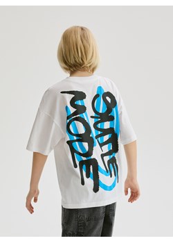 Reserved - Bawełniany t-shirt z nadrukiem - biały ze sklepu Reserved w kategorii T-shirty chłopięce - zdjęcie 179511258