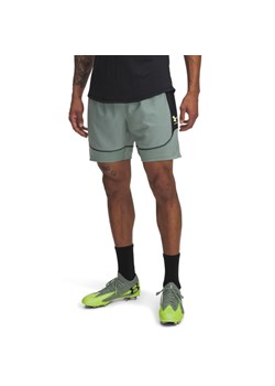 Męskie spodenki treningowe Under Armour UA M\'s Challenger Pro Train Short - zielone ze sklepu Sportstylestory.com w kategorii Spodenki męskie - zdjęcie 179573958