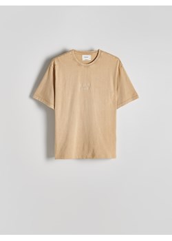 Reserved - T-shirt relaxed z nadrukiem na plecach - bursztynowy ze sklepu Reserved w kategorii T-shirty męskie - zdjęcie 179600409