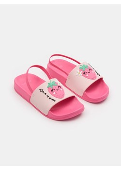 Sinsay - Klapki z owocowym motywem 3d - różowy ze sklepu Sinsay w kategorii Klapki dziecięce - zdjęcie 179601919