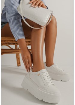 Białe Sneakersy Vices na Platformie Miriri ze sklepu born2be.pl w kategorii Buty sportowe damskie - zdjęcie 179608656