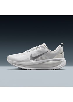 Damskie buty do biegania po asfalcie Nike Vomero 18 - Biel ze sklepu Nike poland w kategorii Buty sportowe damskie - zdjęcie 179627696