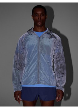 Męska kurtka do biegania 4F Ultralight 4FWSS25TTJAM698 - szara ze sklepu Sportstylestory.com w kategorii Kurtki męskie - zdjęcie 179633017