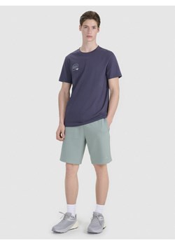 Męskie spodenki casual 4F 4FRSS25TSHOM746 - zielone ze sklepu Sportstylestory.com w kategorii Spodenki męskie - zdjęcie 179633117