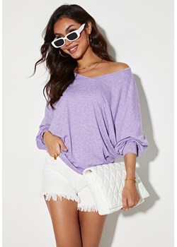 Bluzka oversize z długim rękawem i szerokim dekoltem - id: 2301200580 - marki Jacinshop - 179649709 Bluzka oversize z długim rękawem i szerokim dekoltem ze sklepu Jacinshop w kategorii Bluzki damskie - zdjęcie 179649709