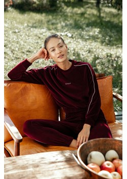 Welurowa bluza z wypustką - bordowa ze sklepu Cudmoda w kategorii Bluzy damskie - zdjęcie 179651468