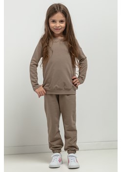 Spodnie dresowe typu jogger dla dziewczynki - cappuccino ze sklepu Cudmoda w kategorii Spodnie dziewczęce - zdjęcie 179651967