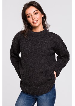 Sweter ze splotem typu warkocz - antracytowy ze sklepu Cudmoda w kategorii Swetry damskie - zdjęcie 179653419