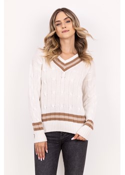 Sweter z ozdobnym dekoltem w serek - ecru-beż ze sklepu Cudmoda w kategorii Swetry damskie - zdjęcie 179654116