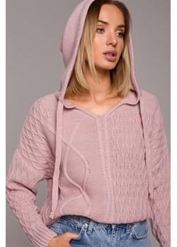 Sweter z kapturem - różowy ze sklepu Cudmoda w kategorii Swetry damskie - zdjęcie 179655908