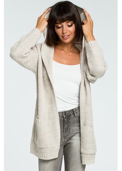 Kobiecy kardigan z kapturem - beżowy - id: 12378 - marki Be Knitwear - 179656537 Kobiecy kardigan z kapturem - beżowy ze sklepu Cudmoda w kategorii Swetry damskie - zdjęcie 179656537