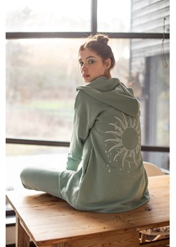 Bluza z kapturem bez zapięcia - miętowa ze sklepu Cudmoda w kategorii Bluzy damskie - zdjęcie 179656876
