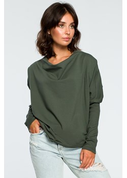 Bluza z dekoltem z tyłu - militarno-zielona ze sklepu Cudmoda w kategorii Bluzy damskie - zdjęcie 179657086