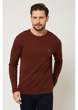 Bluzka pod marynarkę z długim rękawem - bordowa ze sklepu Cudmoda w kategorii T-shirty męskie - zdjęcie 179657275