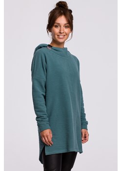 Asymetryczna bluza z kapturem - turkusowa OUTLET ze sklepu Cudmoda w kategorii Bluzy damskie - zdjęcie 179657545