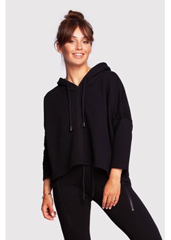 Bluza o luźnym kroju z kapturem - czarna ze sklepu Cudmoda w kategorii Bluzy damskie - zdjęcie 179658277