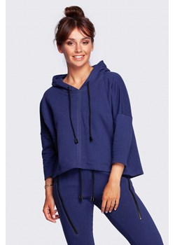 Bluza o luźnym kroju z kapturem - atramentowa ze sklepu Cudmoda w kategorii Bluzy damskie - zdjęcie 179658278