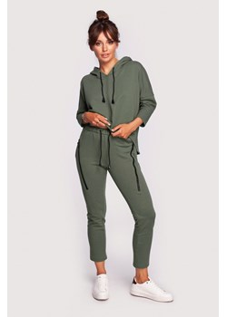 Spodnie dresowe z kieszeniami - khaki ze sklepu Cudmoda w kategorii Spodnie damskie - zdjęcie 179658286