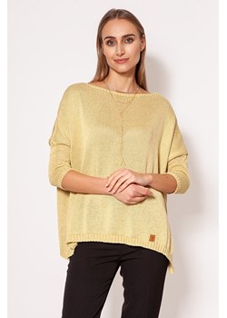 Ciepły sweter damski typu oversize - złoty - id: 2024462 - marki Mkm - 179659338 Ciepły sweter damski typu oversize - złoty ze sklepu Cudmoda w kategorii Swetry damskie - zdjęcie 179659338