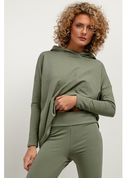Luźna bluza damska o obszernym kroju - zielona ze sklepu Cudmoda w kategorii Bluzy damskie - zdjęcie 179659659