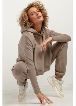 Krótka bluza damska z kapturem - cappuccino ze sklepu Cudmoda w kategorii Bluzy damskie - zdjęcie 179659665