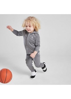 JORDAN KOMPLET POLY WVN FZ SUIT GRY B - id: 65D806-M19 - marki Jordan - 179670529 JORDAN KOMPLET POLY WVN FZ SUIT GRY B ze sklepu JD Sports w kategorii Komplety niemowlęce - zdjęcie 179670529