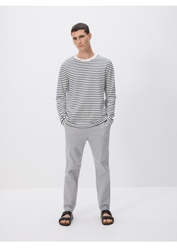 Reserved - Bawełniany longsleeve - jasnoszary ze sklepu Reserved w kategorii T-shirty męskie - zdjęcie 179731845
