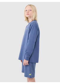Chłopięcy longsleeve regular z nadrukiem 4F 4FJWSS25TLONM421 - niebieski ze sklepu Sportstylestory.com w kategorii T-shirty chłopięce - zdjęcie 179732796