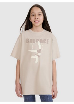 Dziewczęcy t-shirt z nadrukiem 4FJRSS25TTSHF2646 - beżowy ze sklepu Sportstylestory.com w kategorii Bluzki dziewczęce - zdjęcie 179733369
