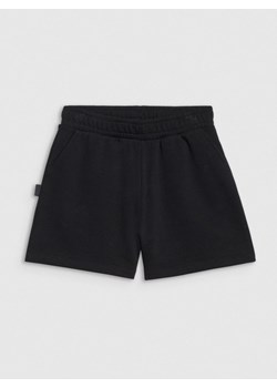 Dziewczęce spodenki dresowe 4F 4FJWSS25TSHOF470 - czarne ze sklepu Sportstylestory.com w kategorii Spodenki dziewczęce - zdjęcie 179733476