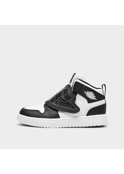 SKY JORDAN ze sklepu JD Sports  w kategorii Buty sportowe dziecięce - zdjęcie 179738119