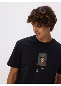 Reserved - T-shirt regular fit z nadrukiem - czarny ze sklepu Reserved w kategorii T-shirty męskie - zdjęcie 179743517