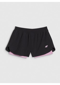 Dziewczęce spodenki sportowe 2w1 4F 4FJWSS25TFSHF0844 - czarne ze sklepu Sportstylestory.com w kategorii Spodenki dziewczęce - zdjęcie 179754958