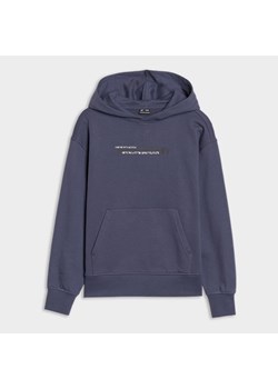 Chłopięca bluza dresowa z kapturem nierozpinana 4F 4FJWSS25TSWSM1511 - granatowa ze sklepu Sportstylestory.com w kategorii Bluzy chłopięce - zdjęcie 179791849