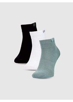 Dziewczęce skarpetki za kostkę (3-pack) 4F 4FJWSS25USOCF347 - multikolor ze sklepu Sportstylestory.com w kategorii Skarpetki dziecięce - zdjęcie 179824475
