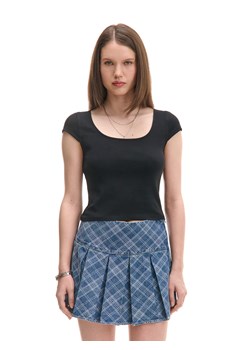 Cropp - Czarny T-shirt z kwadratowym dekoltem - czarny ze sklepu Cropp w kategorii Bluzki damskie - zdjęcie 179828309