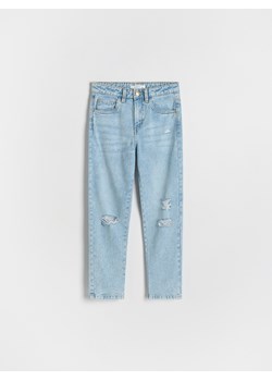 Reserved - Jeansy mom fit z przetarciami - niebieski ze sklepu Reserved w kategorii Spodnie dziewczęce - zdjęcie 179835956