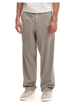 Cropp - Beżowe spodnie loose fit - beżowy ze sklepu Cropp w kategorii Spodnie męskie - zdjęcie 179836997