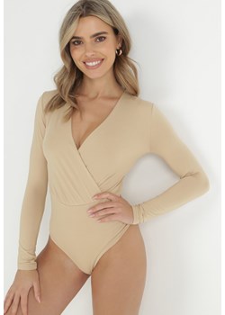 Jasnobeżowe Body Adothee ze sklepu born2be.pl w kategorii Body damskie - zdjęcie 179992449